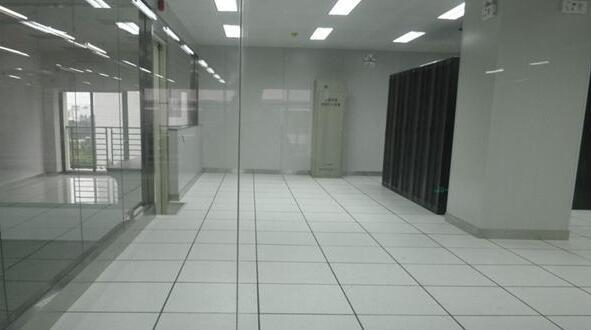 玉米视频app安卓下载地板3.jpg